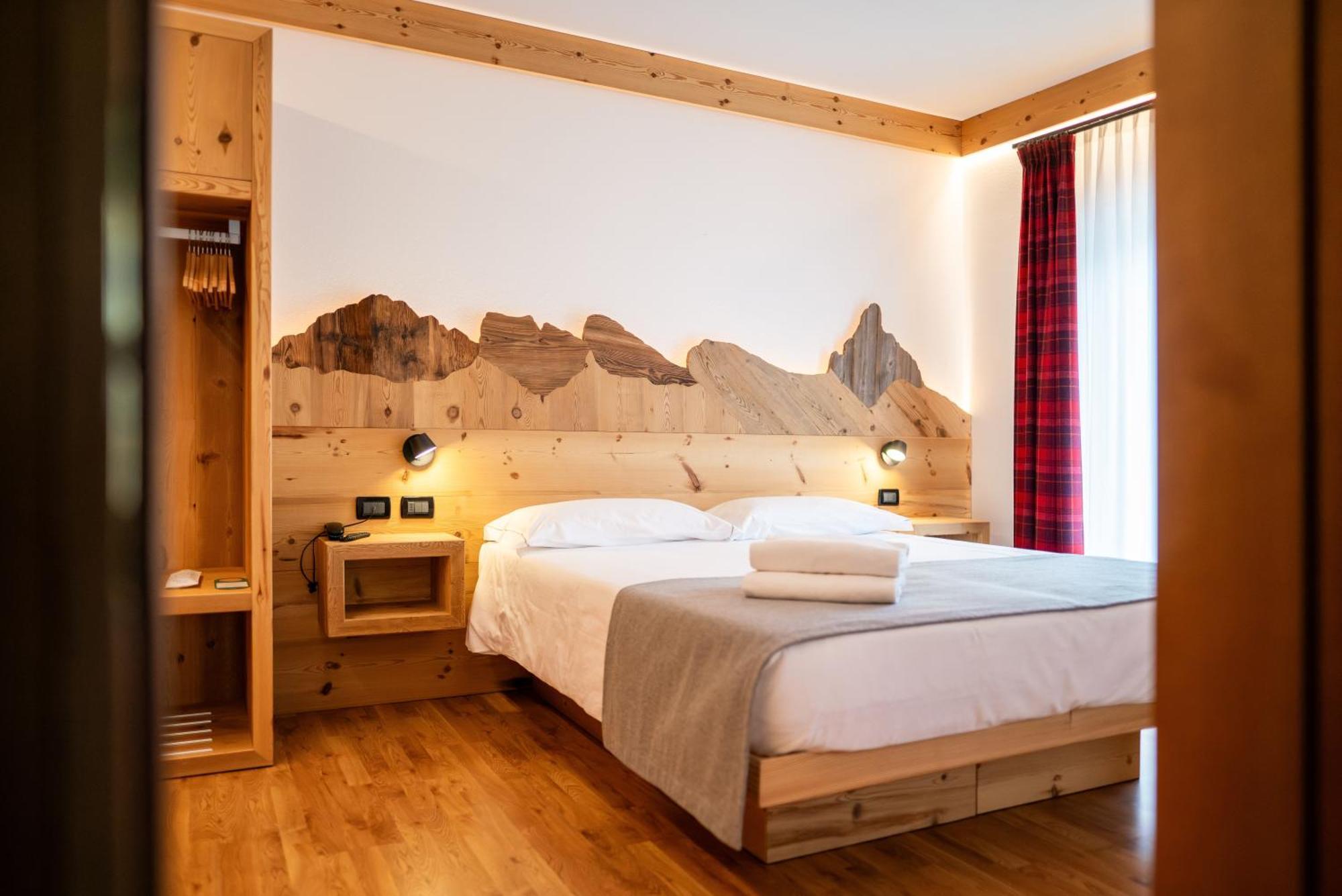 Hotel Des Alpes Кортіна-д'Ампеццо Екстер'єр фото